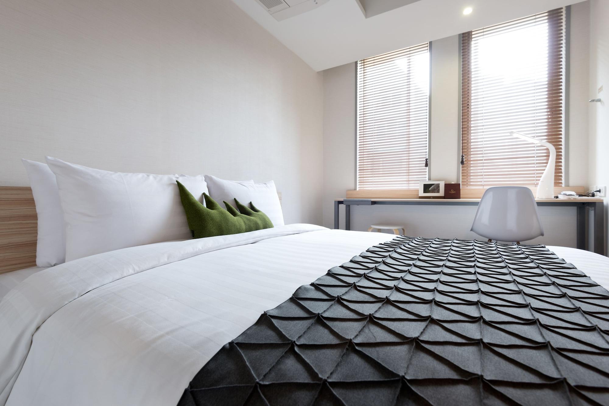 Metro Hotel Myeongdong Сеул Экстерьер фото