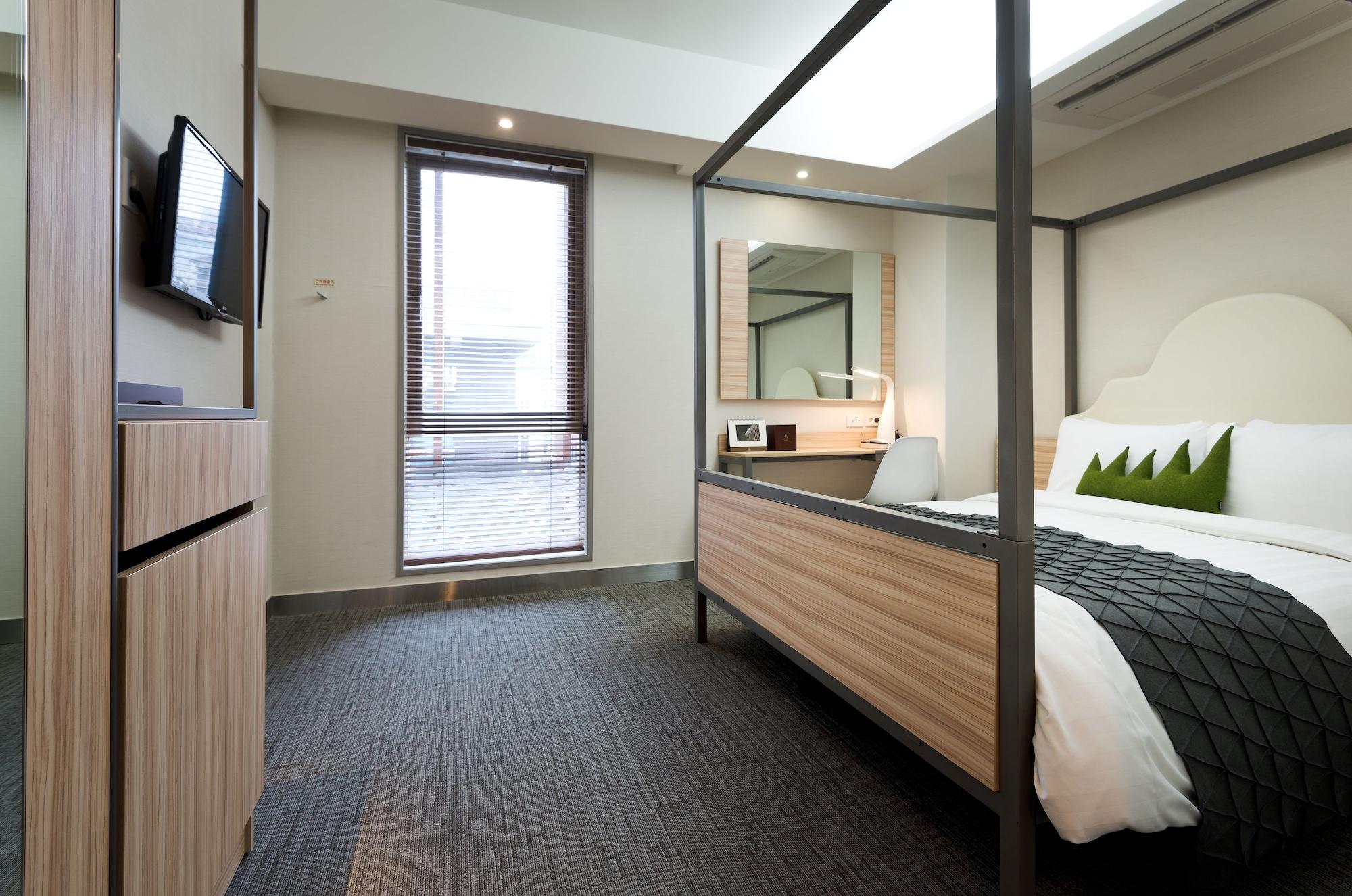 Metro Hotel Myeongdong Сеул Экстерьер фото
