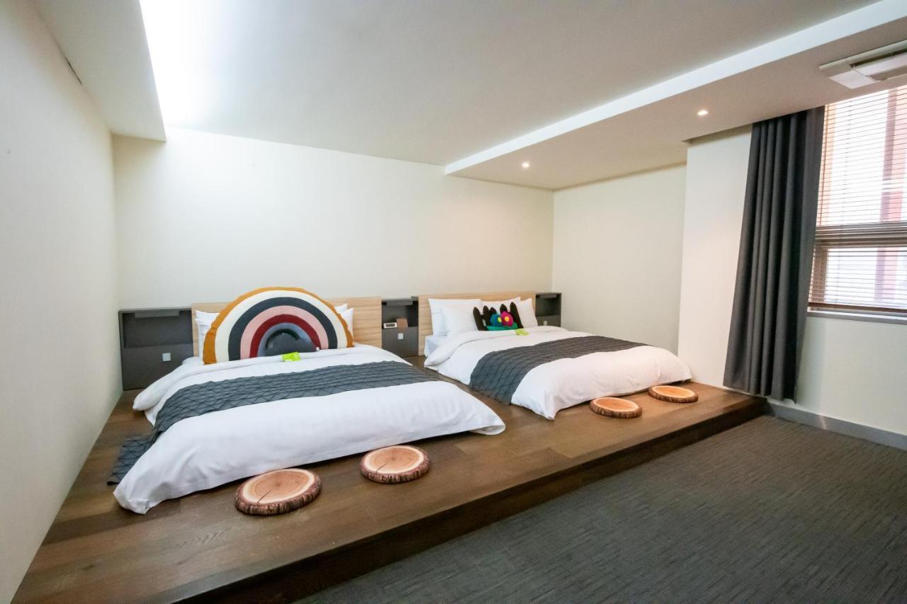 Metro Hotel Myeongdong Сеул Экстерьер фото