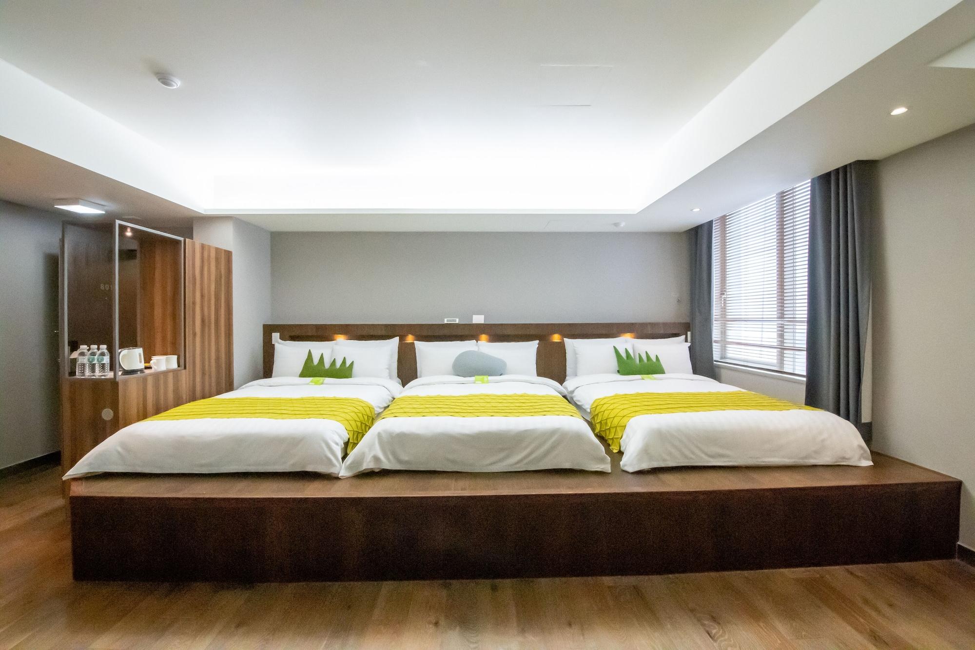 Metro Hotel Myeongdong Сеул Экстерьер фото