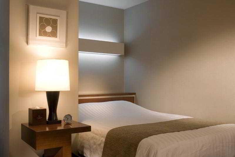 Metro Hotel Myeongdong Сеул Экстерьер фото