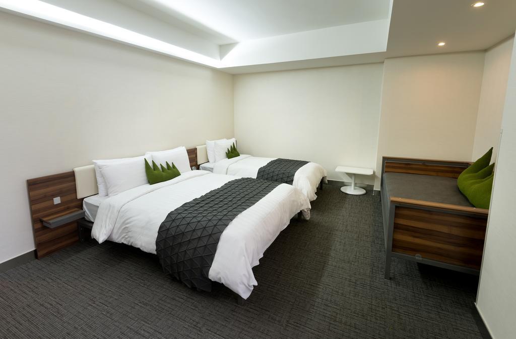 Metro Hotel Myeongdong Сеул Экстерьер фото
